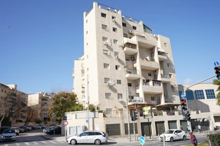 פסגת זאב מערב
